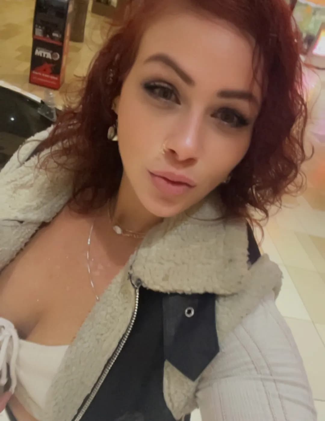 Lady Lee image