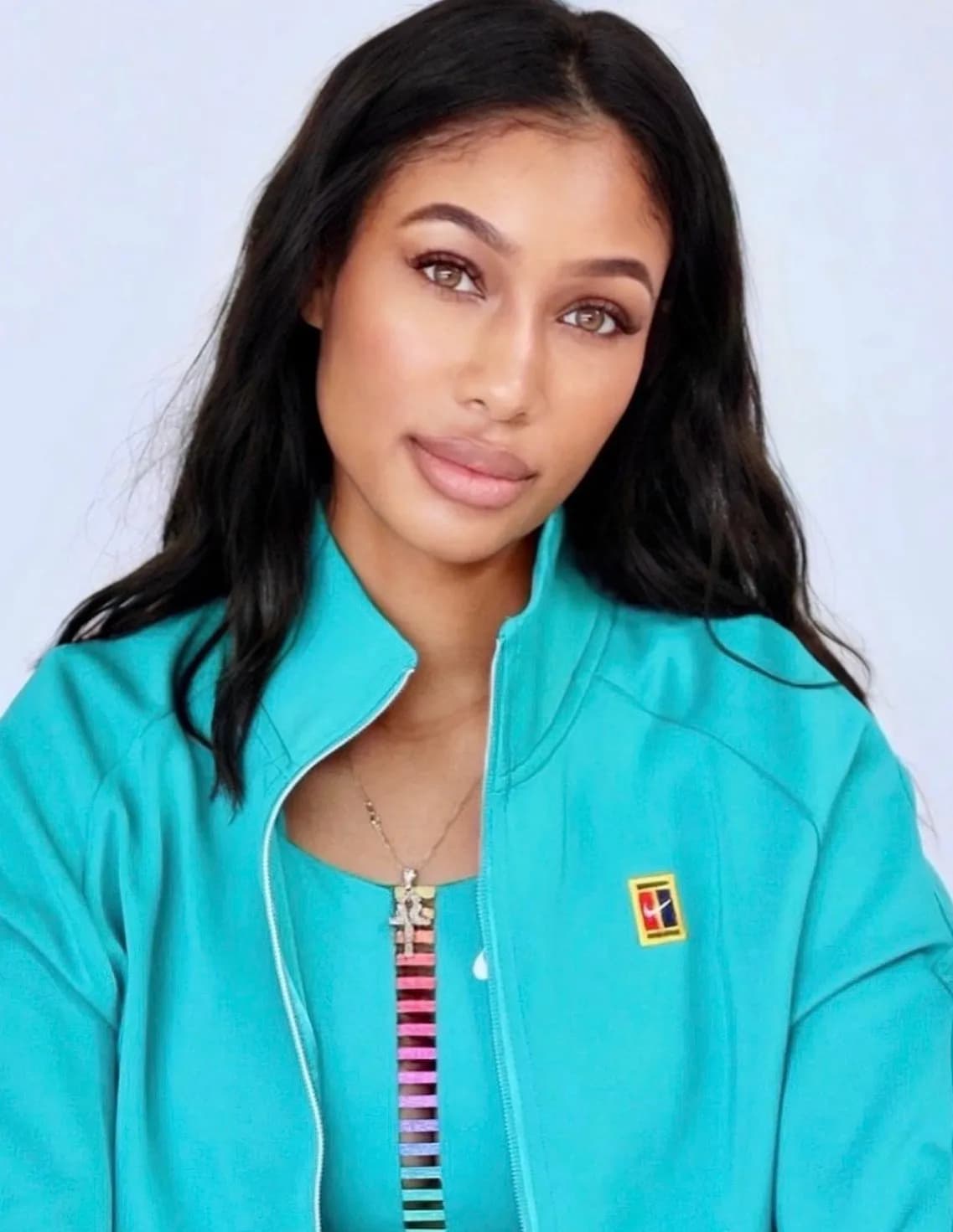 Liana Lastique image