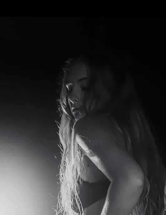 Giselle lambert image
