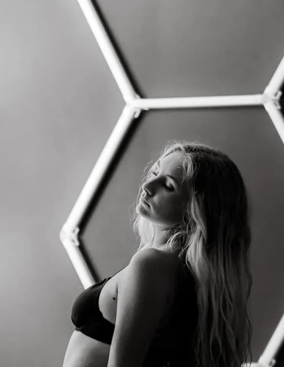 Giselle lambert image
