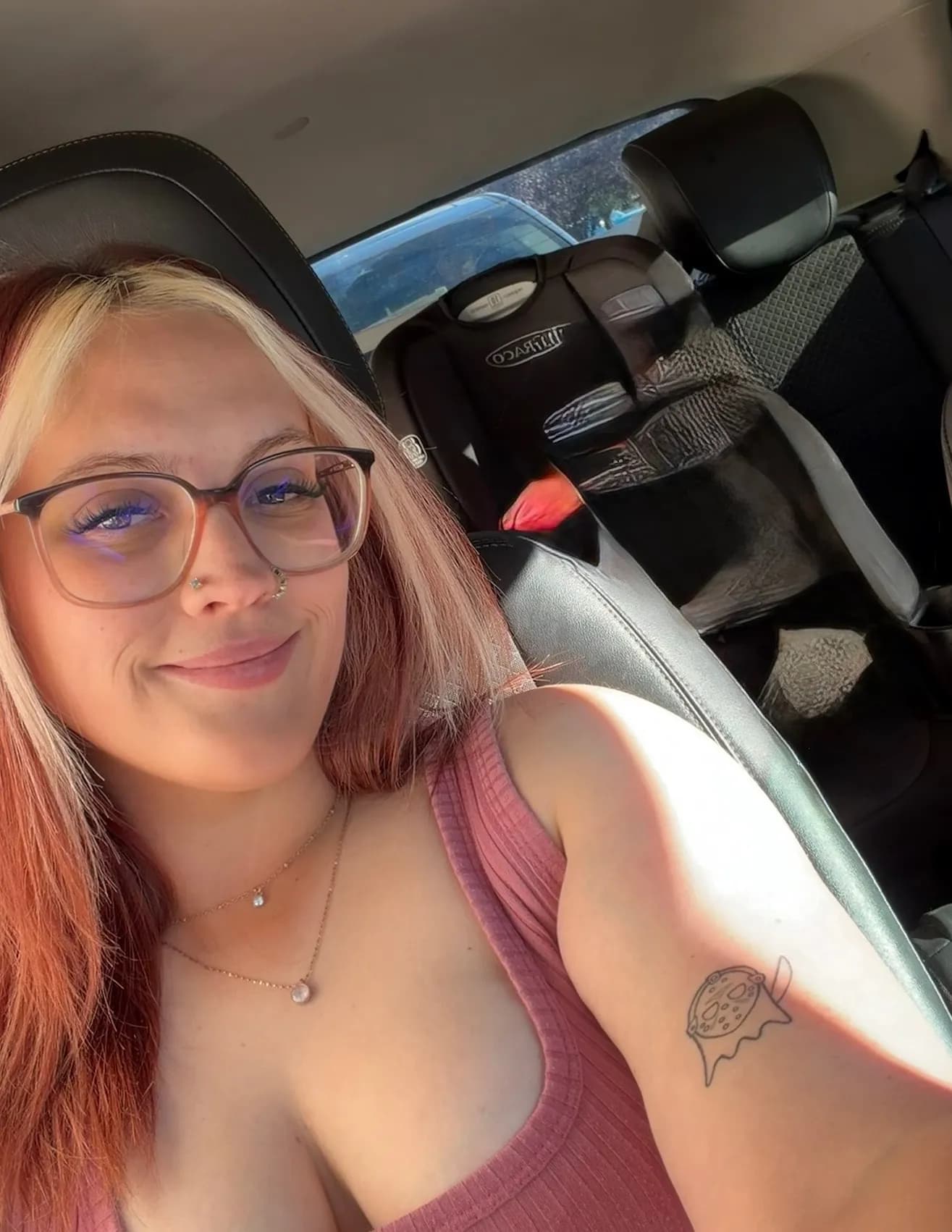 Ashley Hobert image
