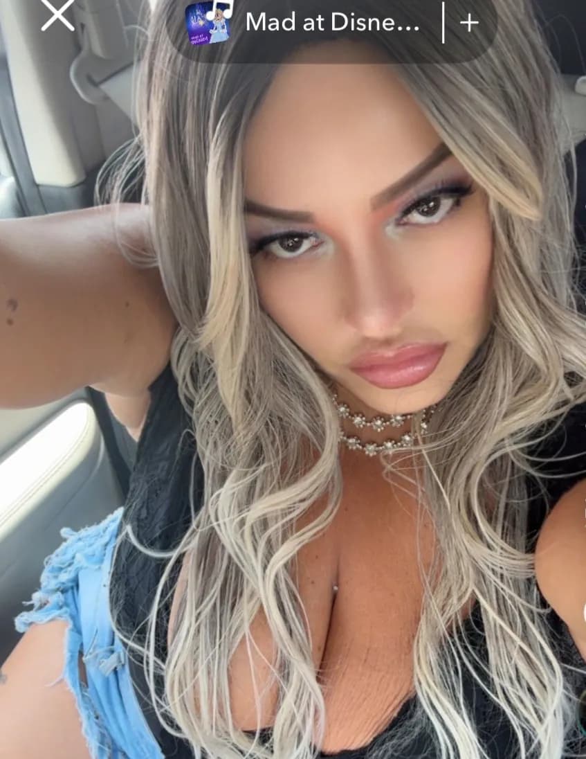 Carli Evangelista image