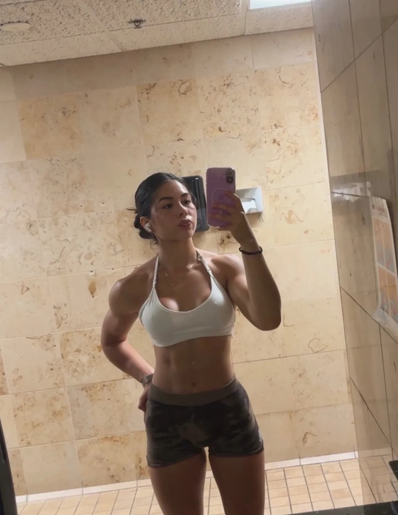 competitor xoEzW