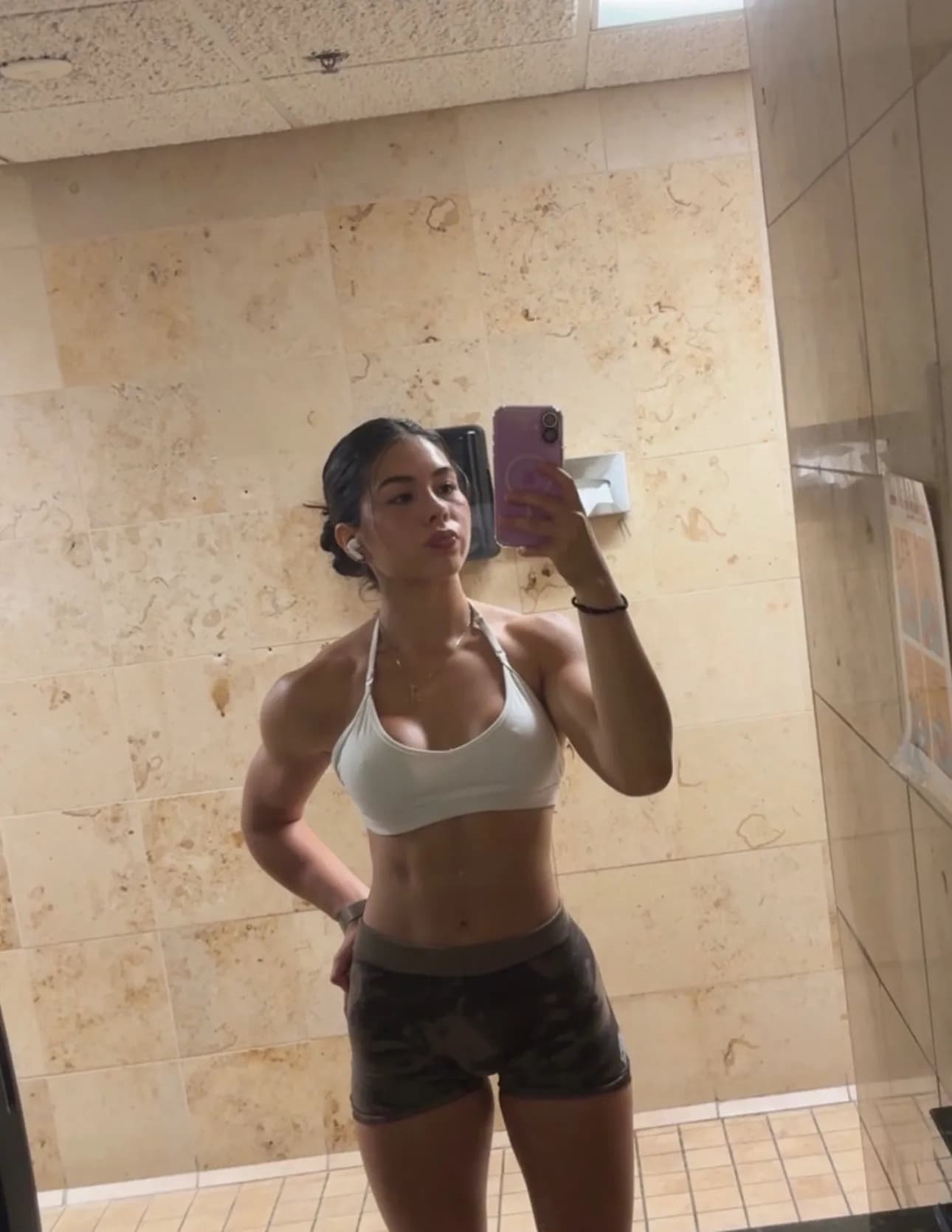 competitor xoEzW