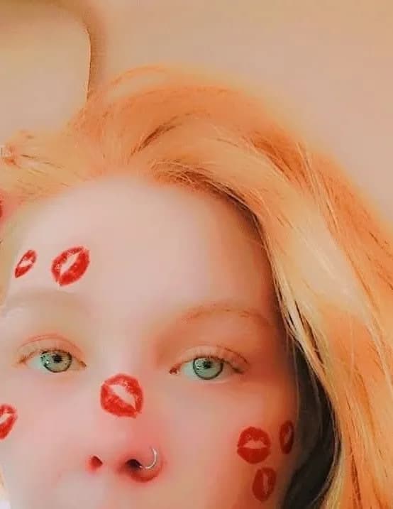 Scarlett image
