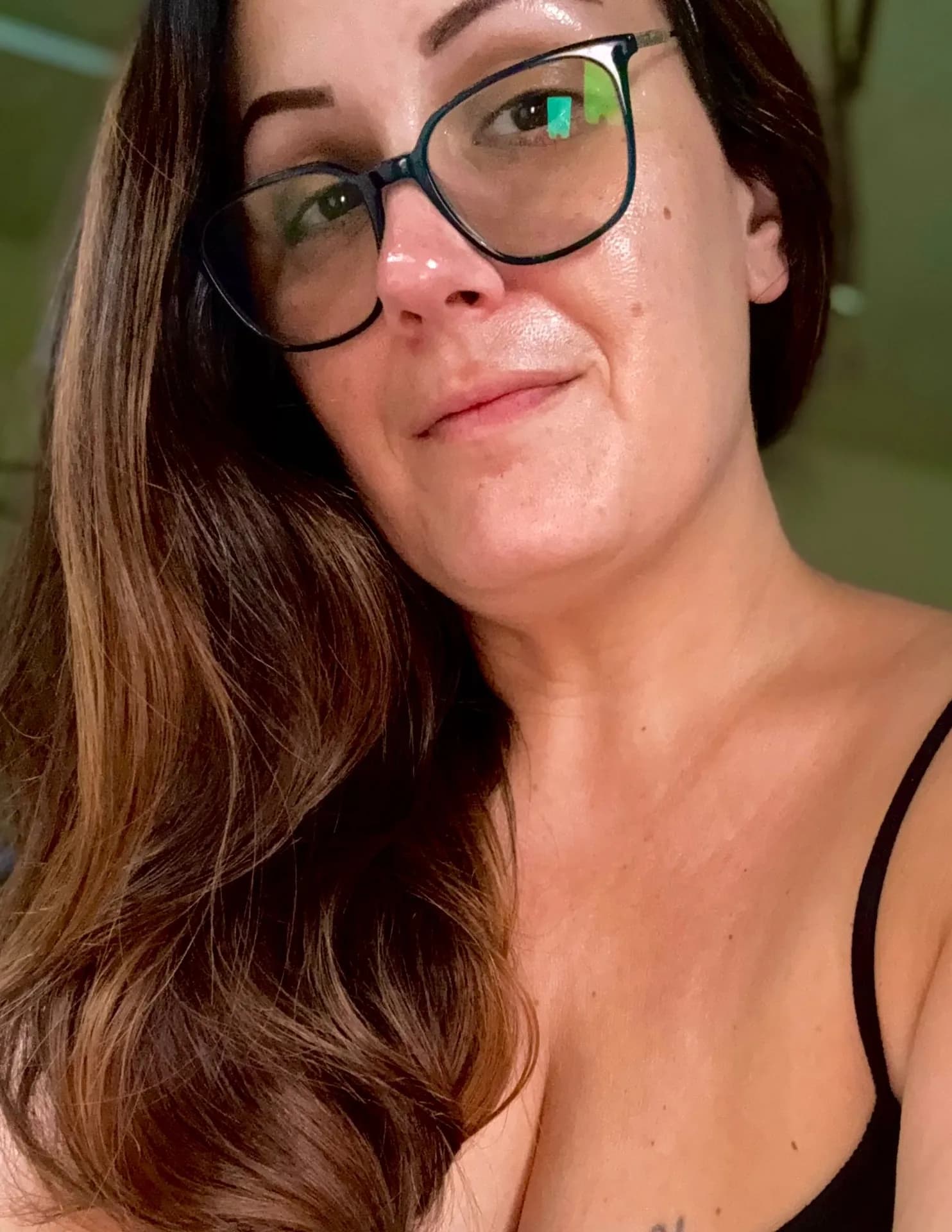 Shannon Elizabeth image