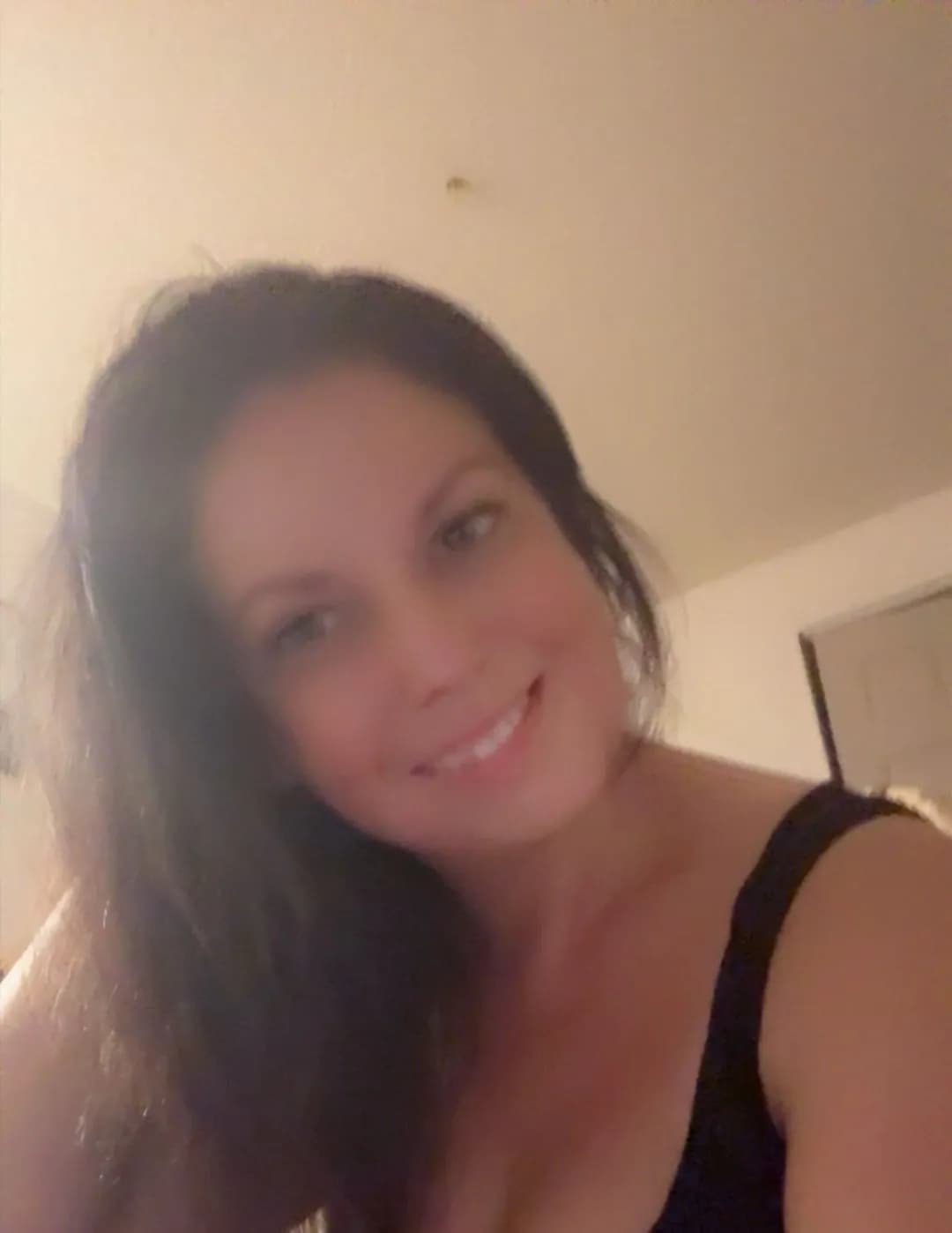 Ashley image