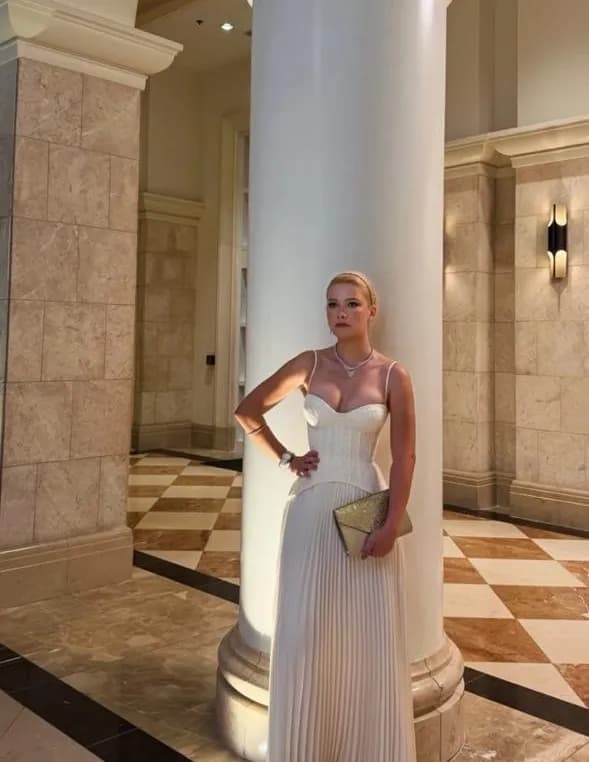 Stefanie Fernandez image