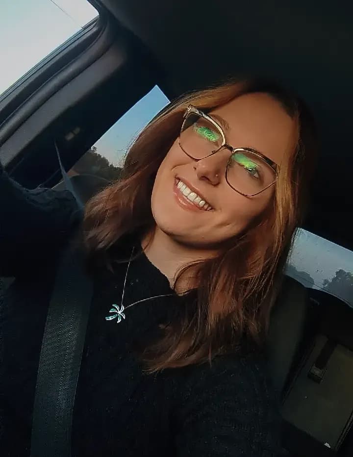 alyssa demogola image