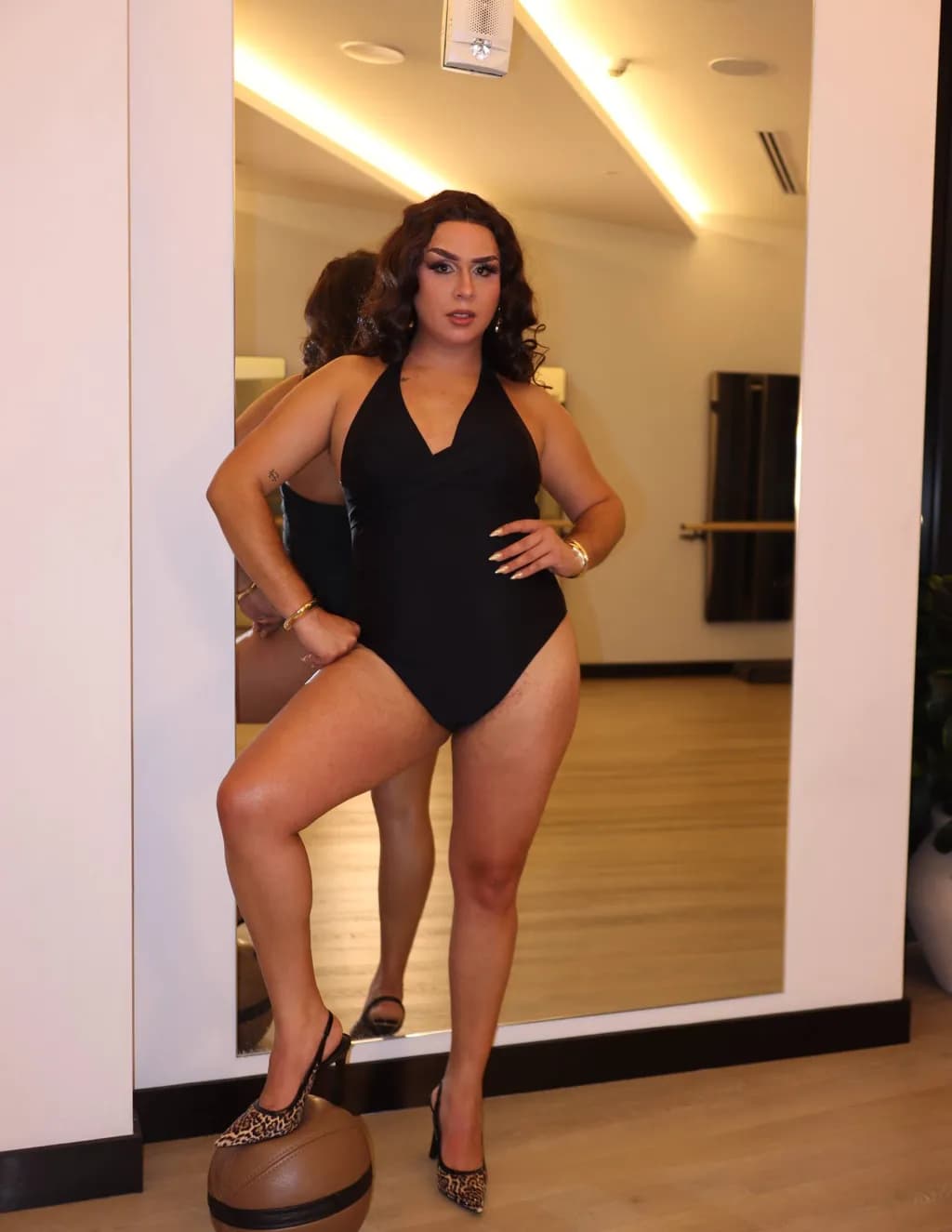 competitor pzvJO