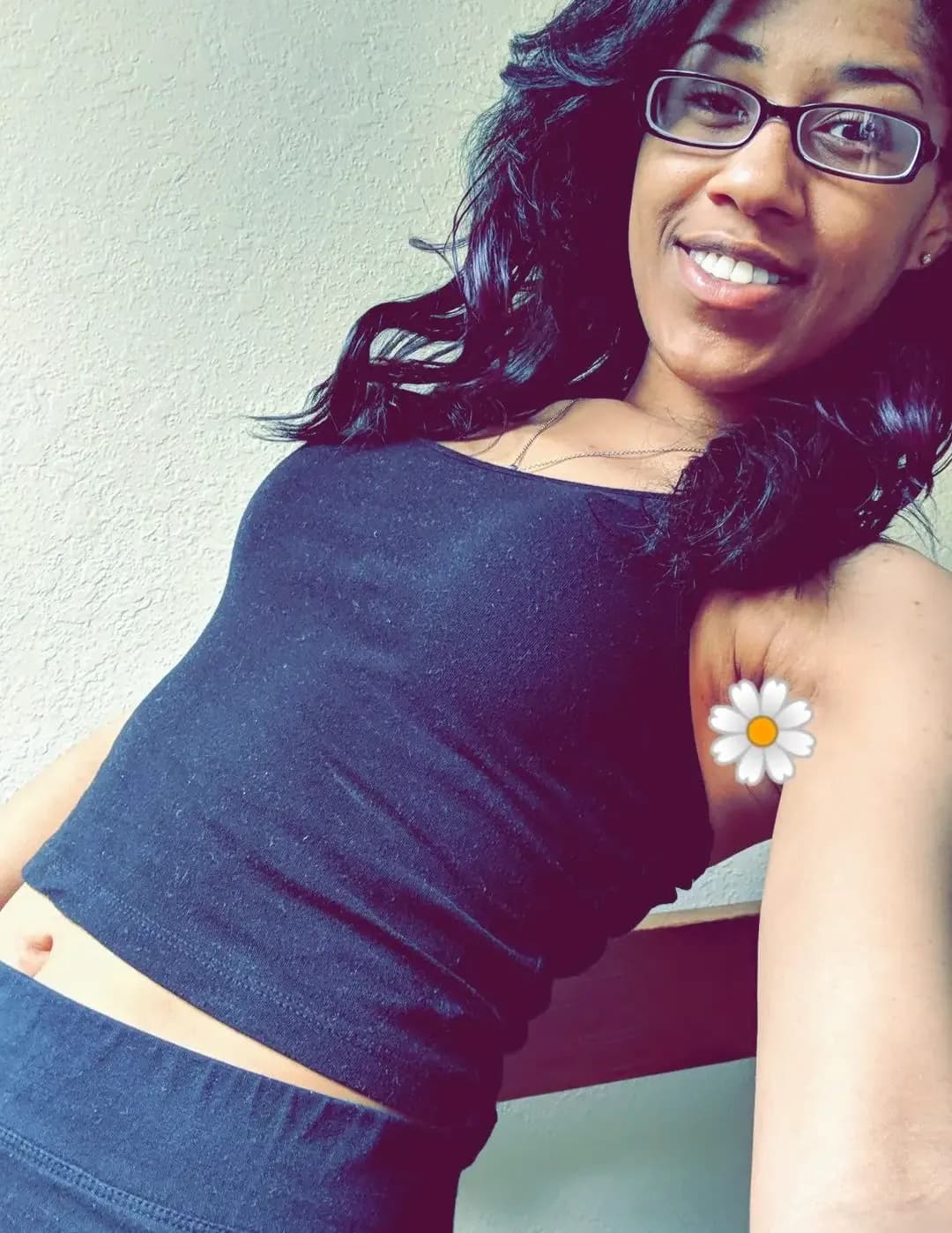 Dee Love image