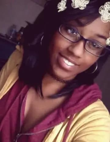 Dee Love image