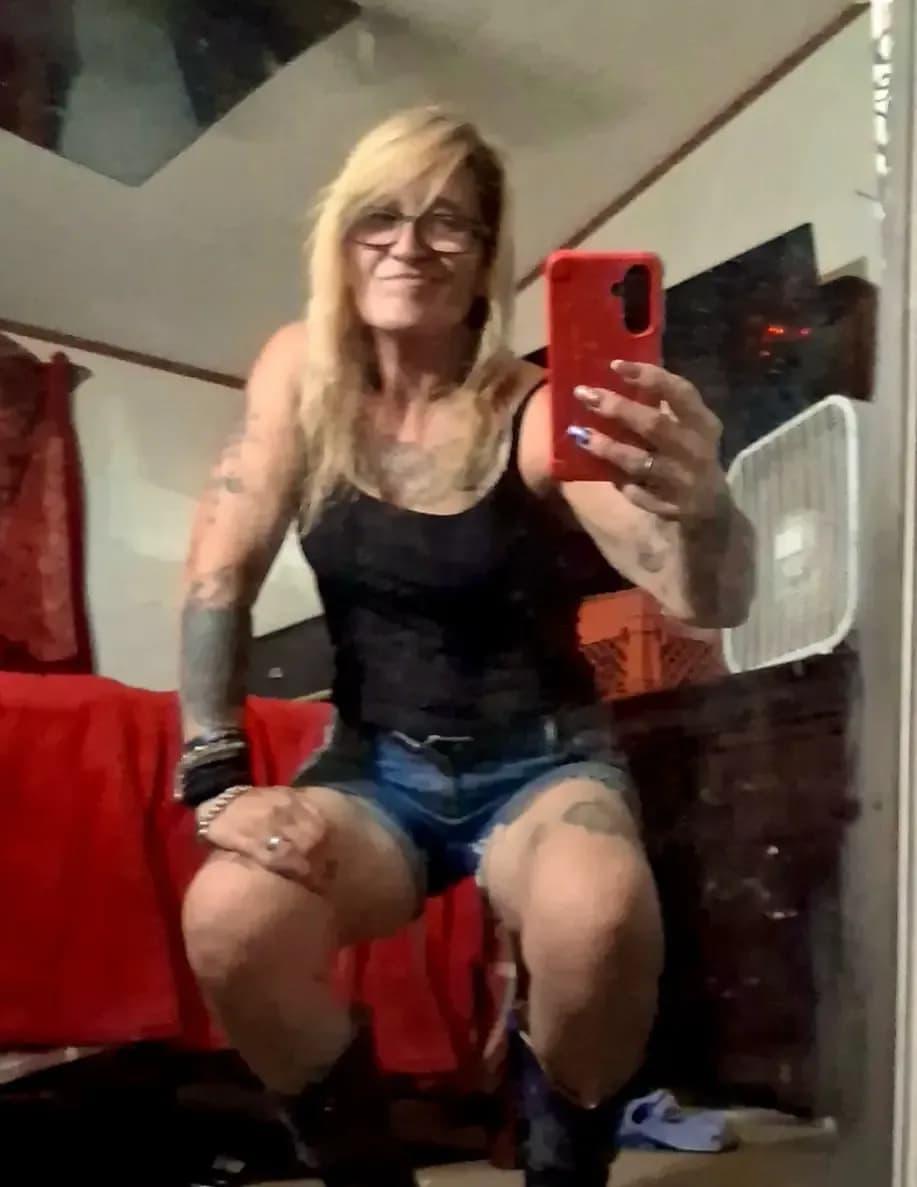 Denise (Neezy) Hoffman image