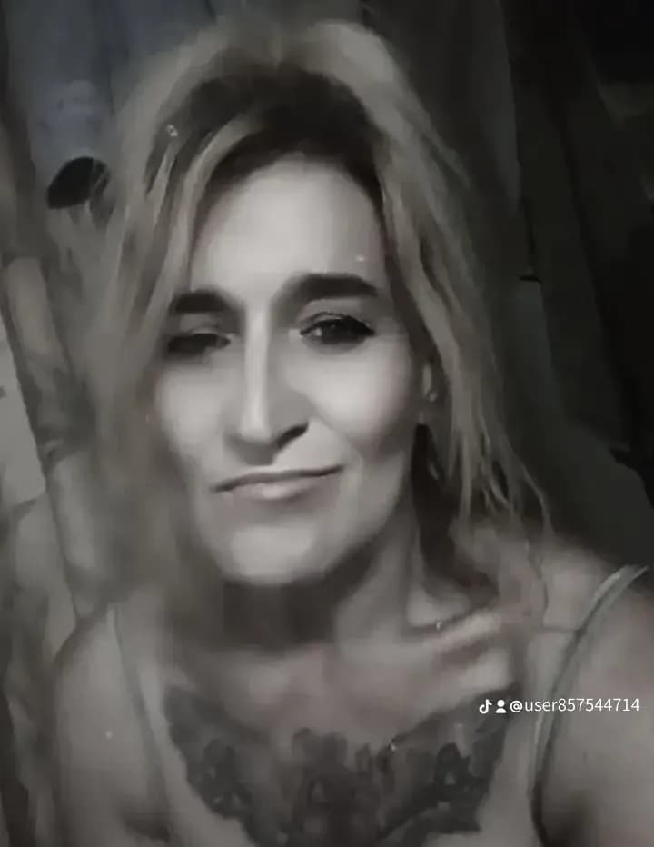 Denise (Neezy) Hoffman image