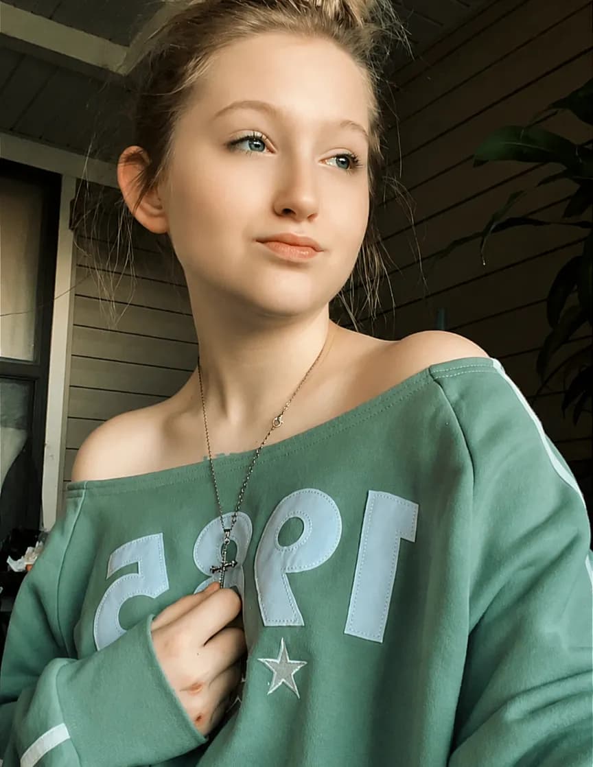 Maddie Leigh image