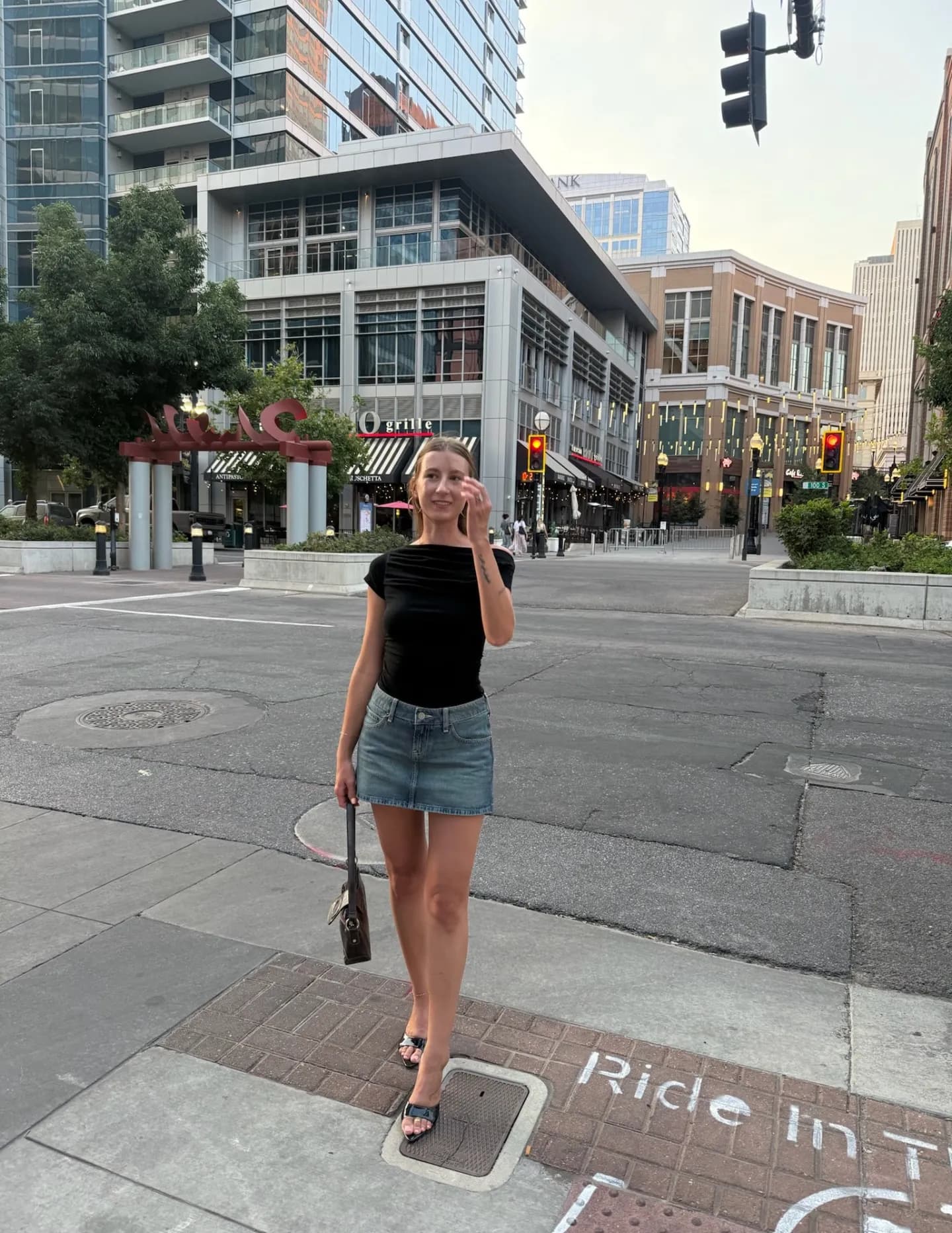 Alora Meyer image