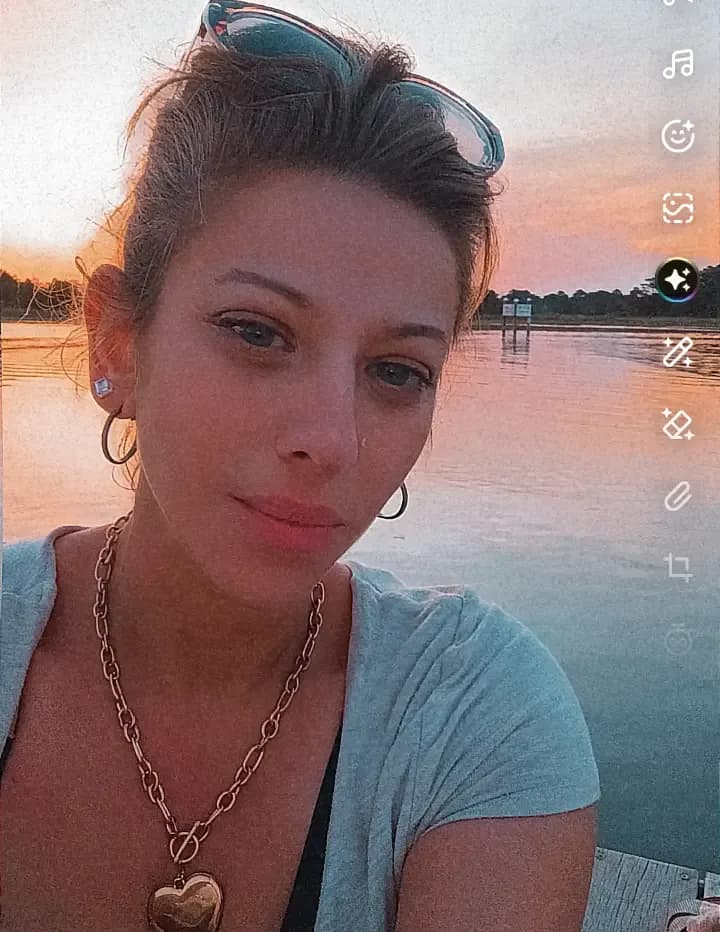Jenna  image