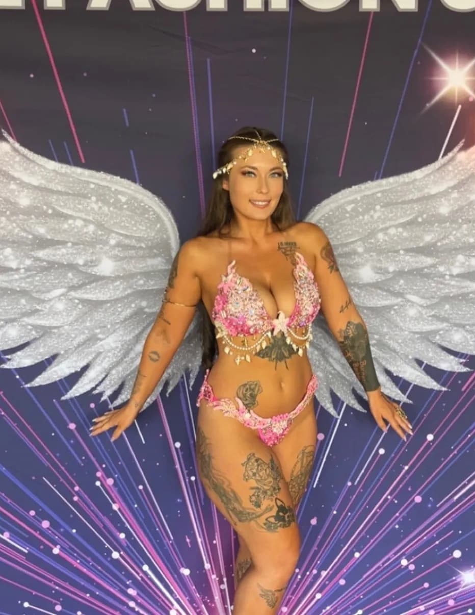 MollyB image