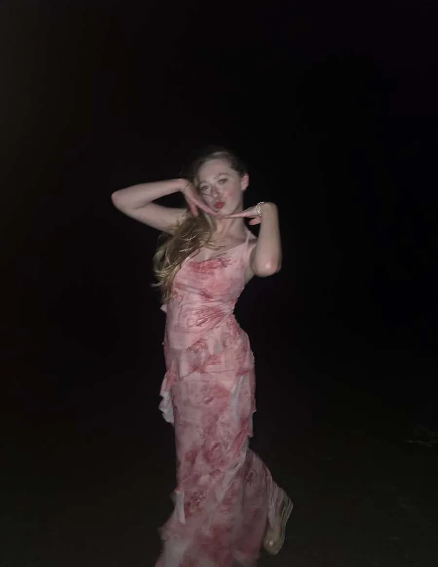 Abbie Perry image