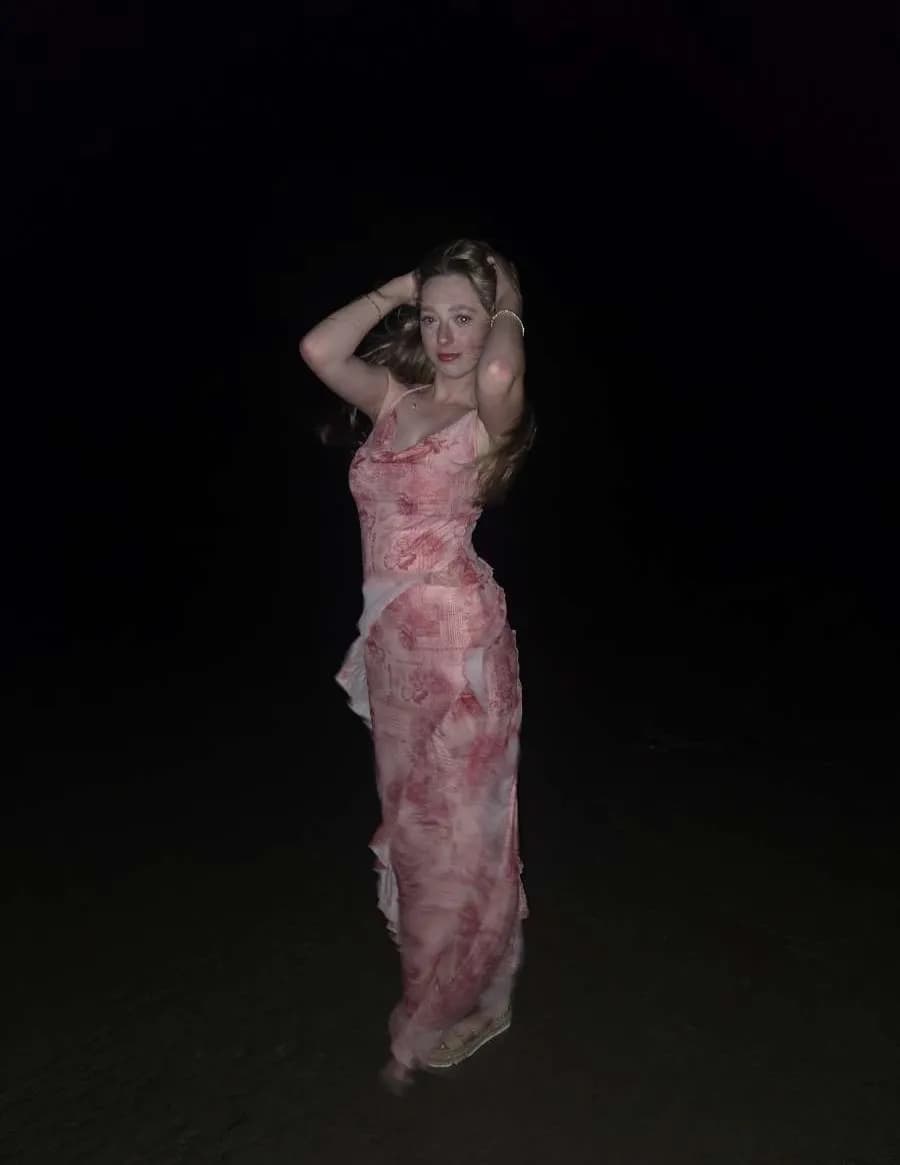 Abbie Perry image