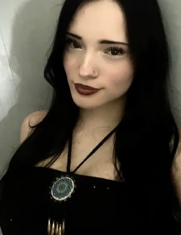 Scarlett image