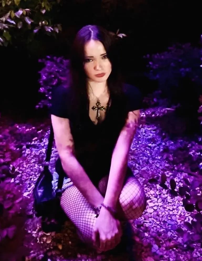 Scarlett image