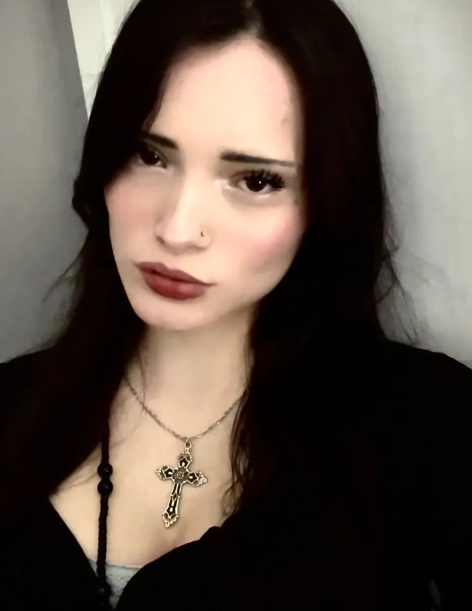 Scarlett image