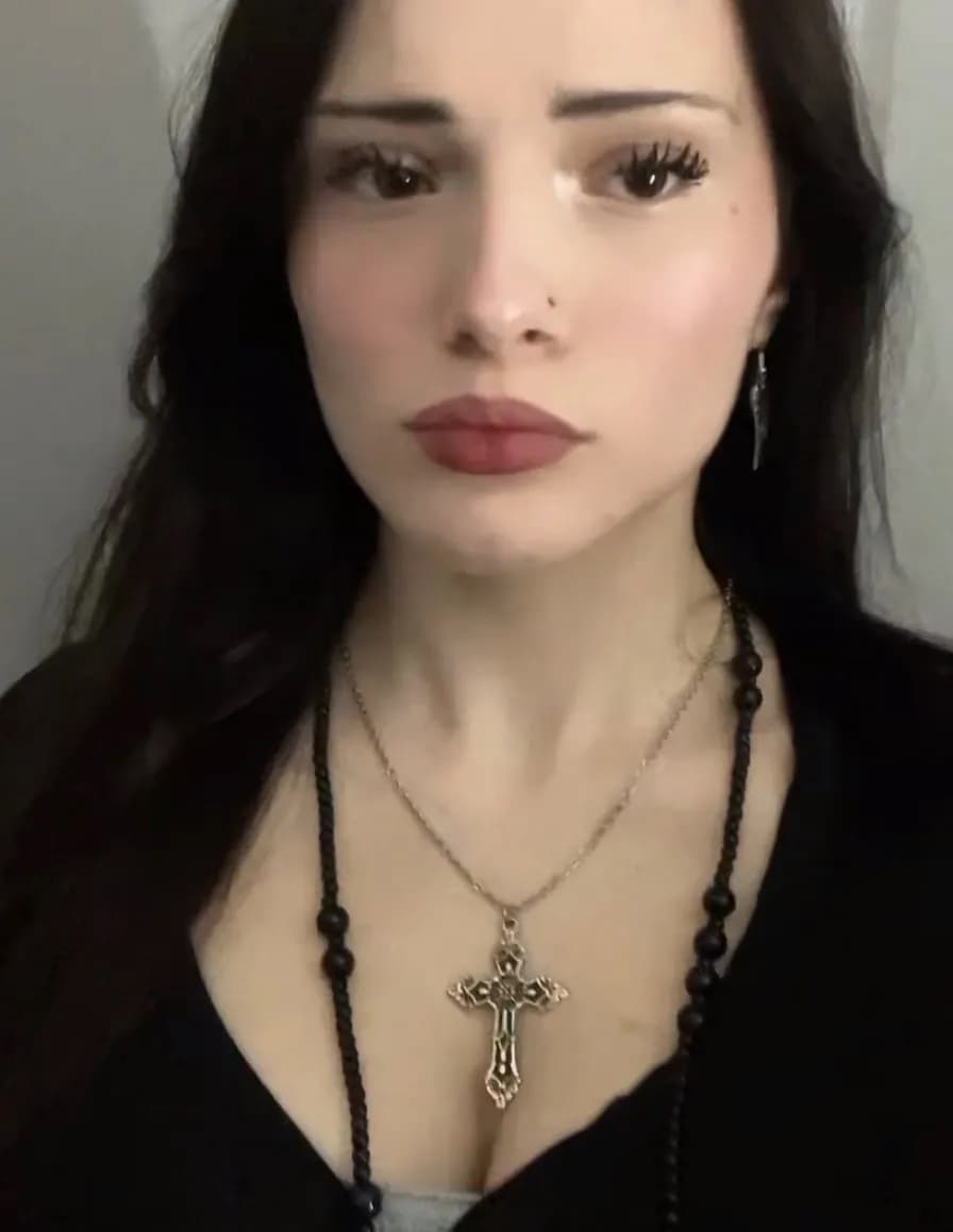 Scarlett image