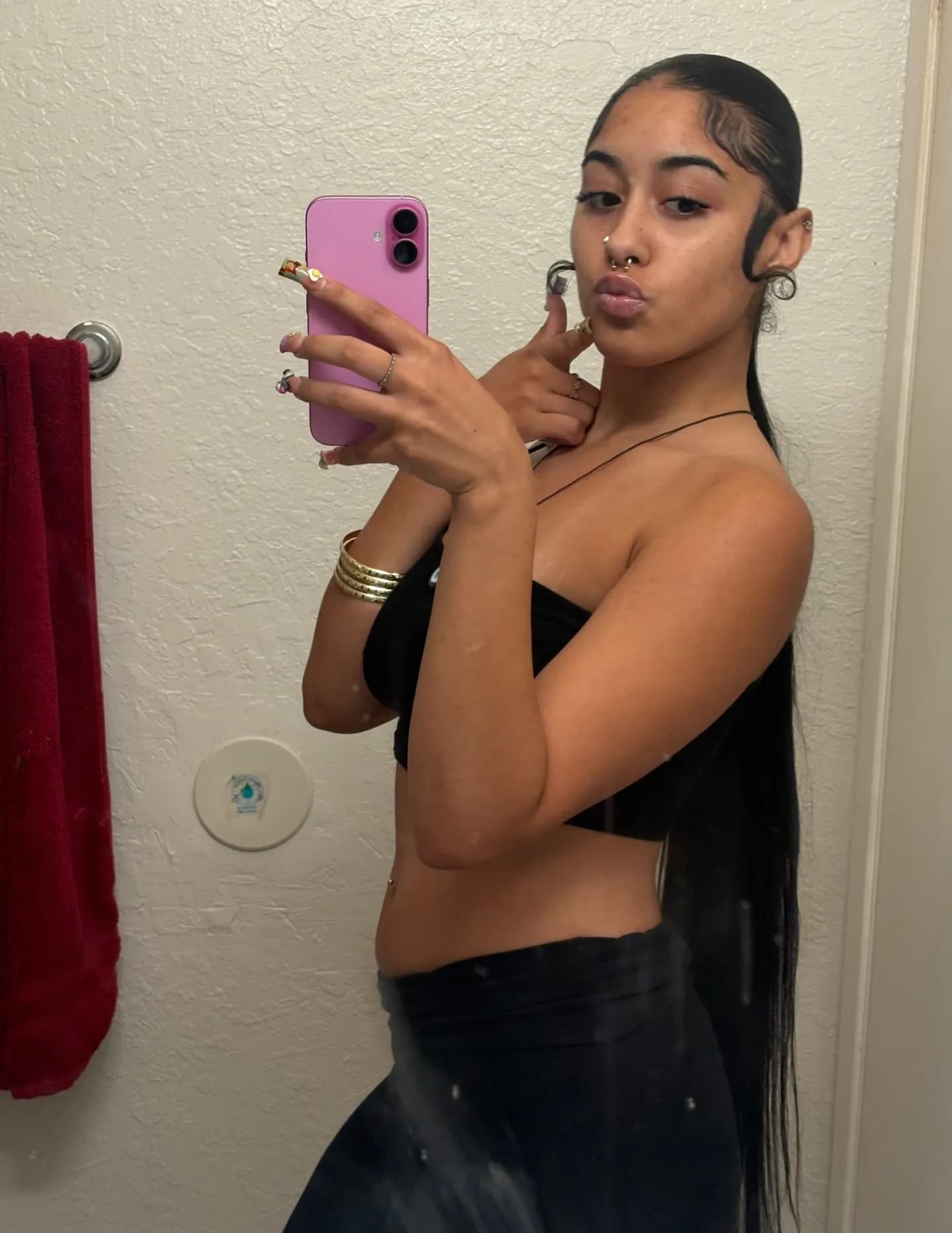 competitor 9KmVj