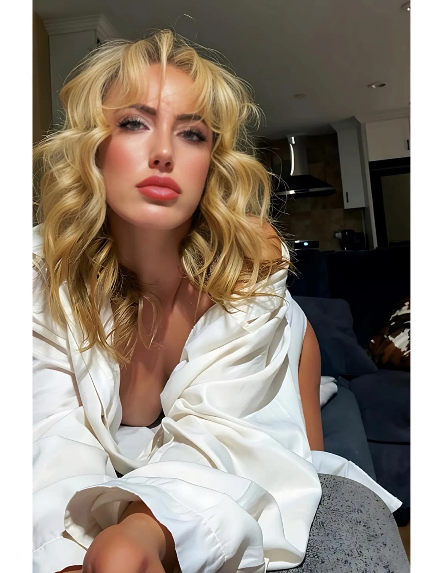 CheekyPeaches image
