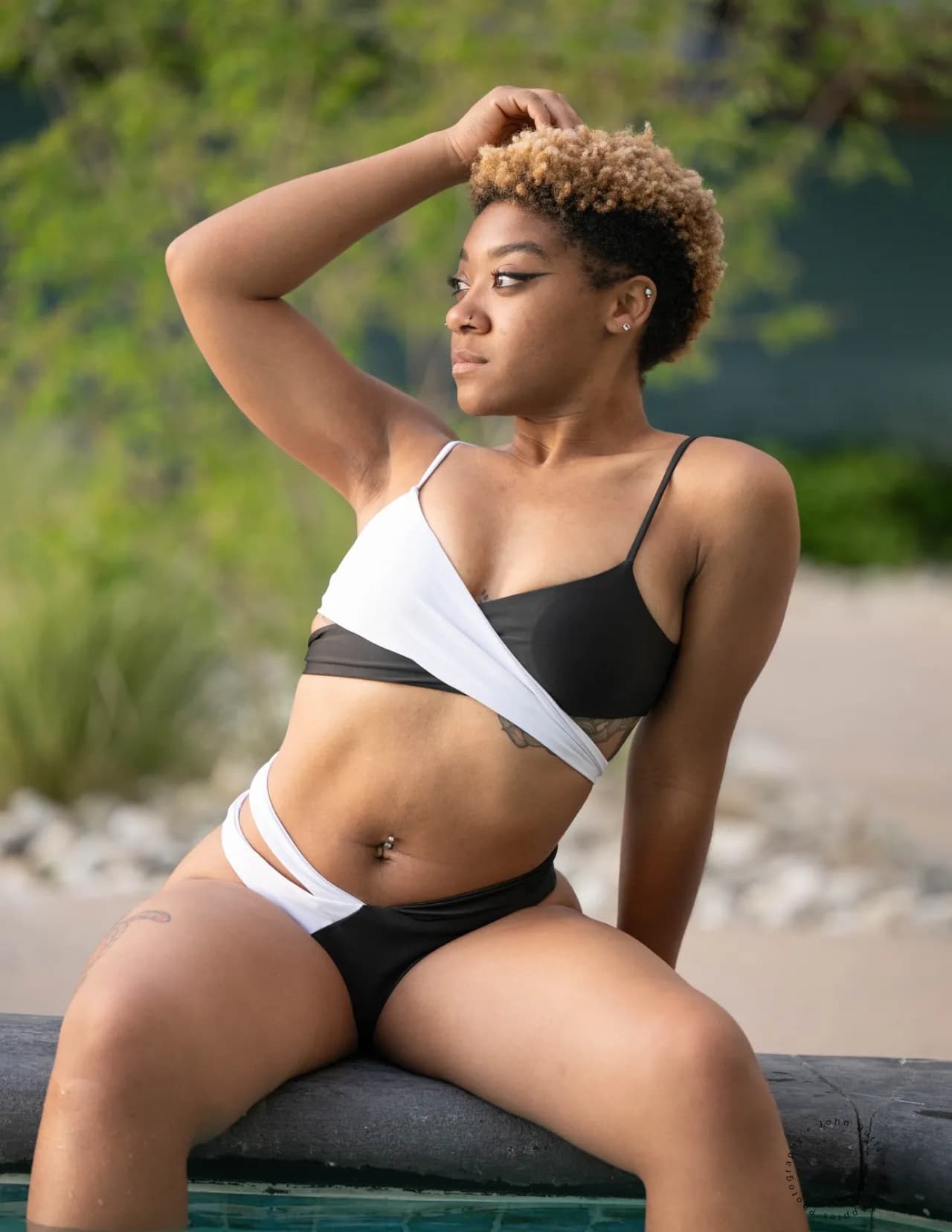 Phoenix Starr image