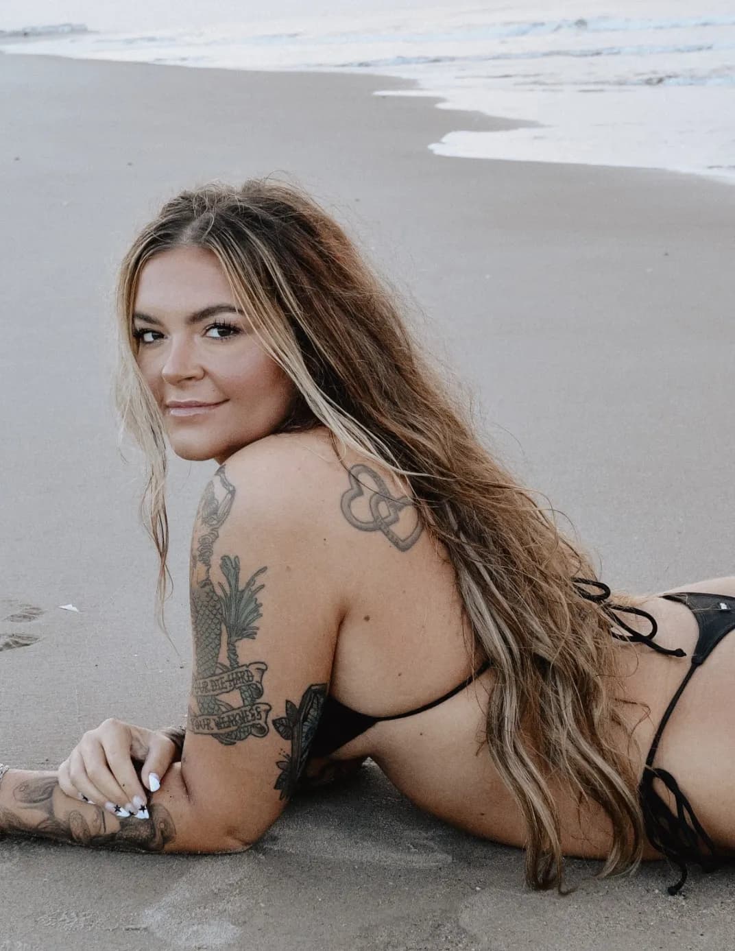 Kelsey White image