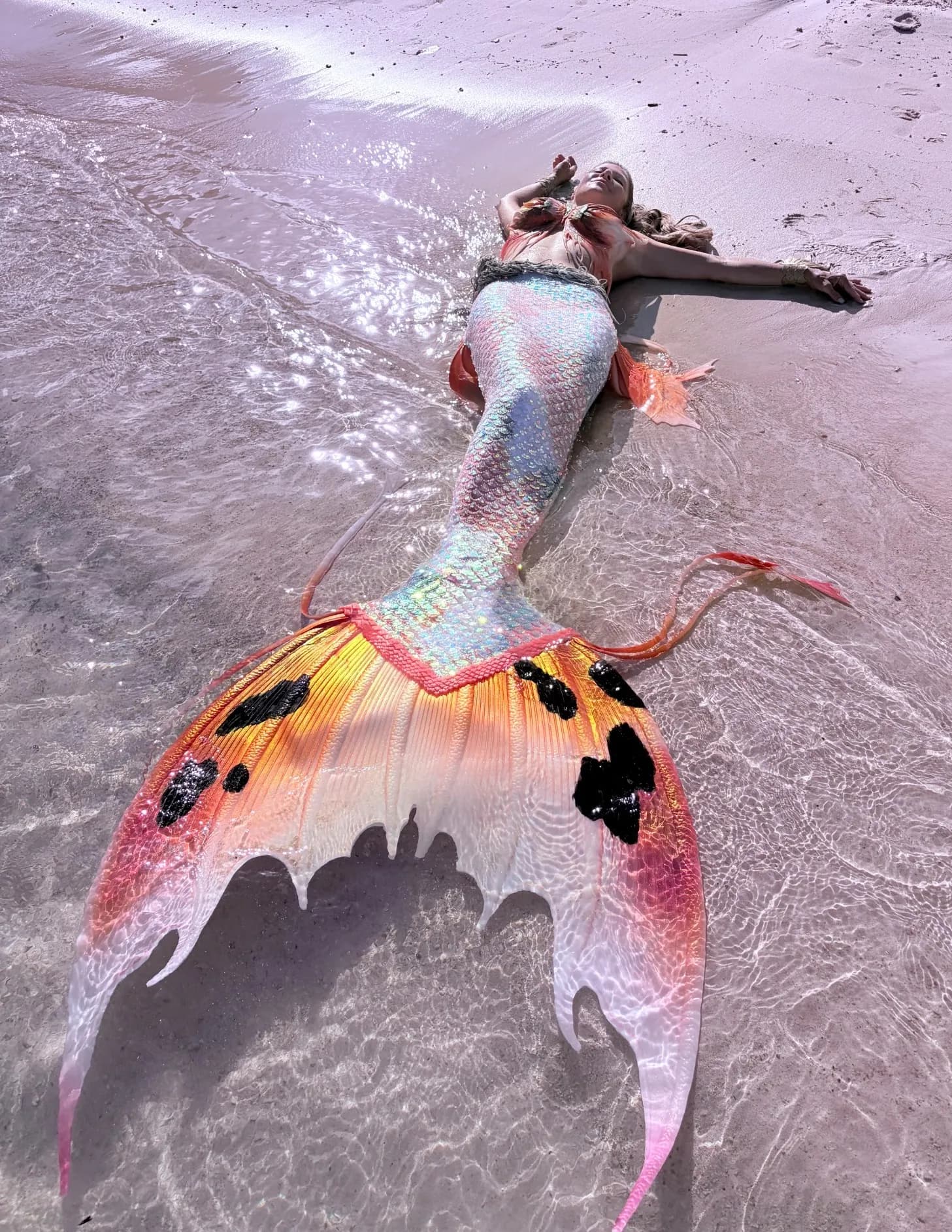 @ice_skating_mermaid image