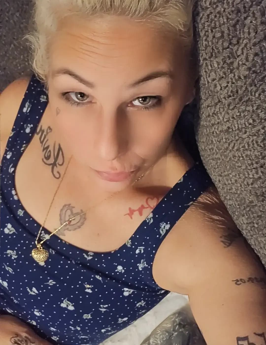 Nicole image
