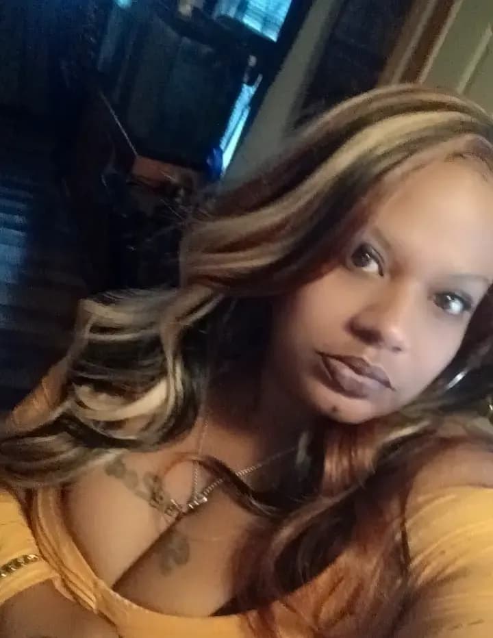 April Freeman image