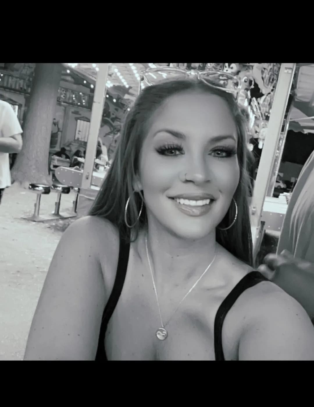 Lacey Webb image