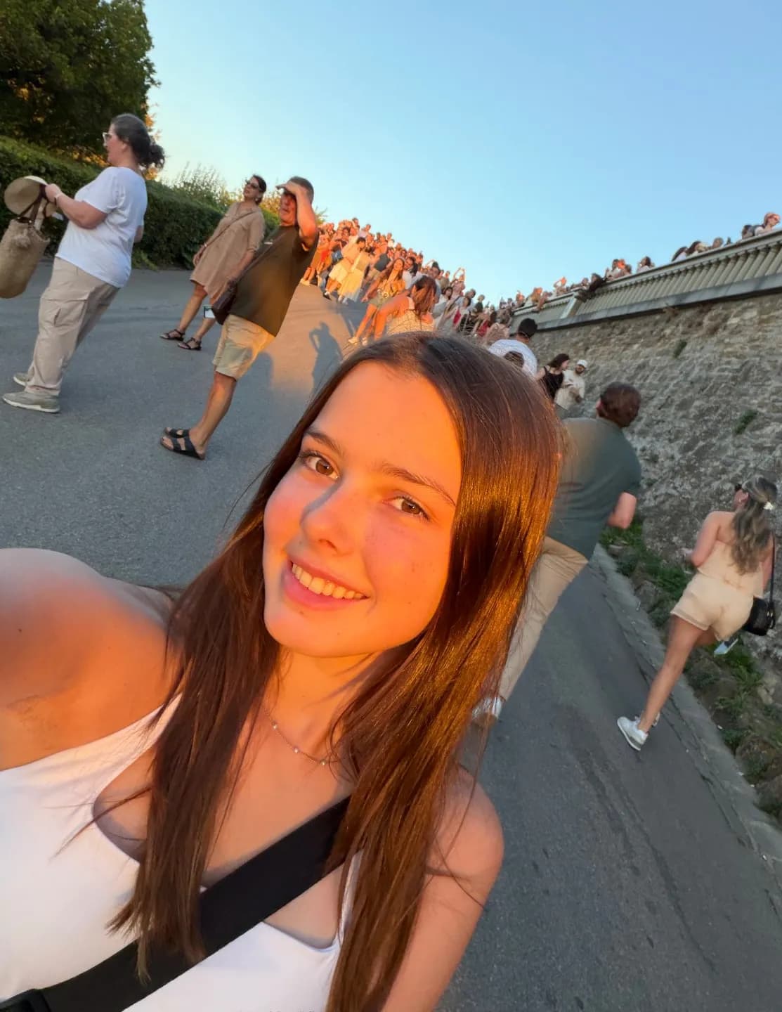 Alexandra Rose image