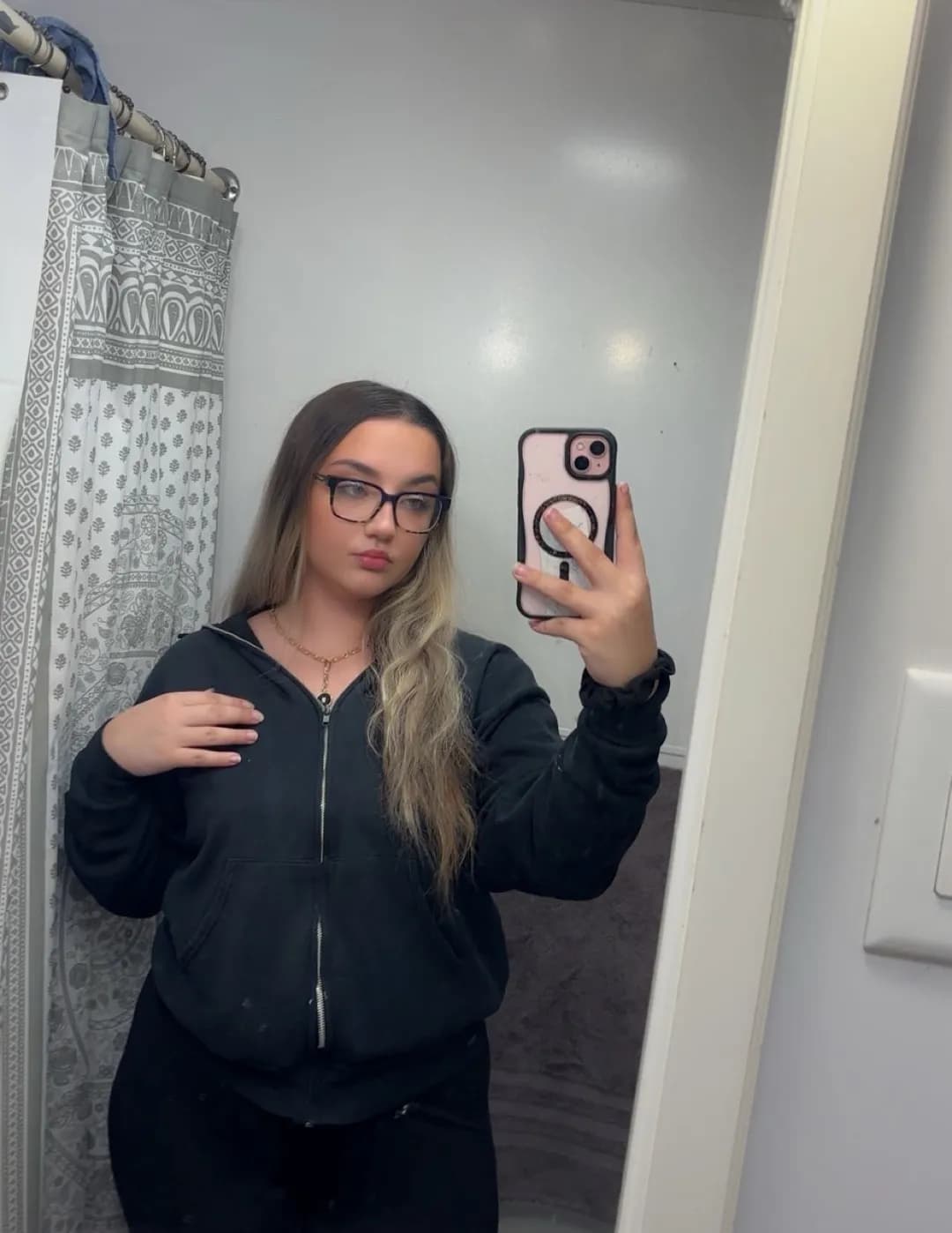 Sophia Riley image