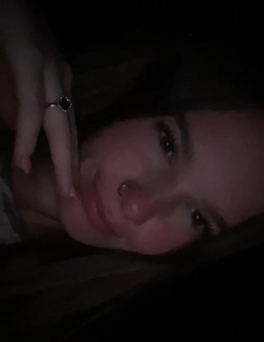 Mia image