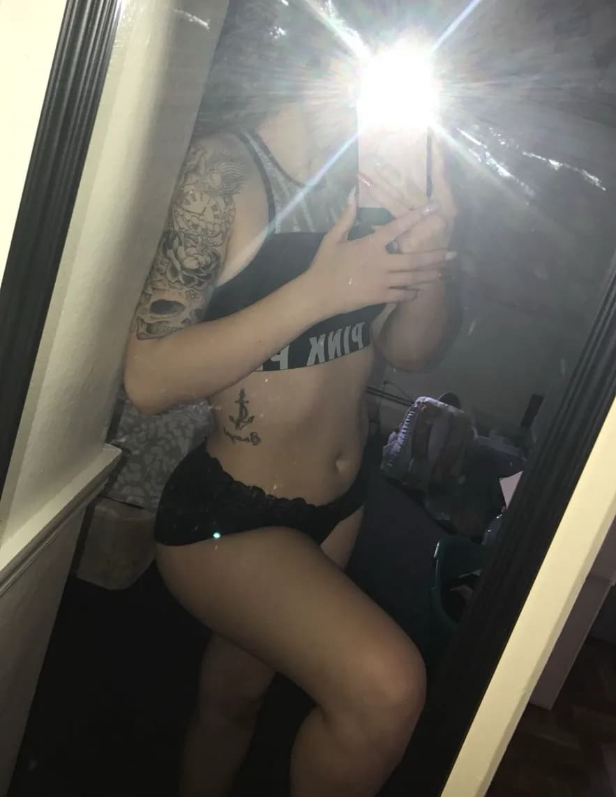 Alexandra Leigh Grate image