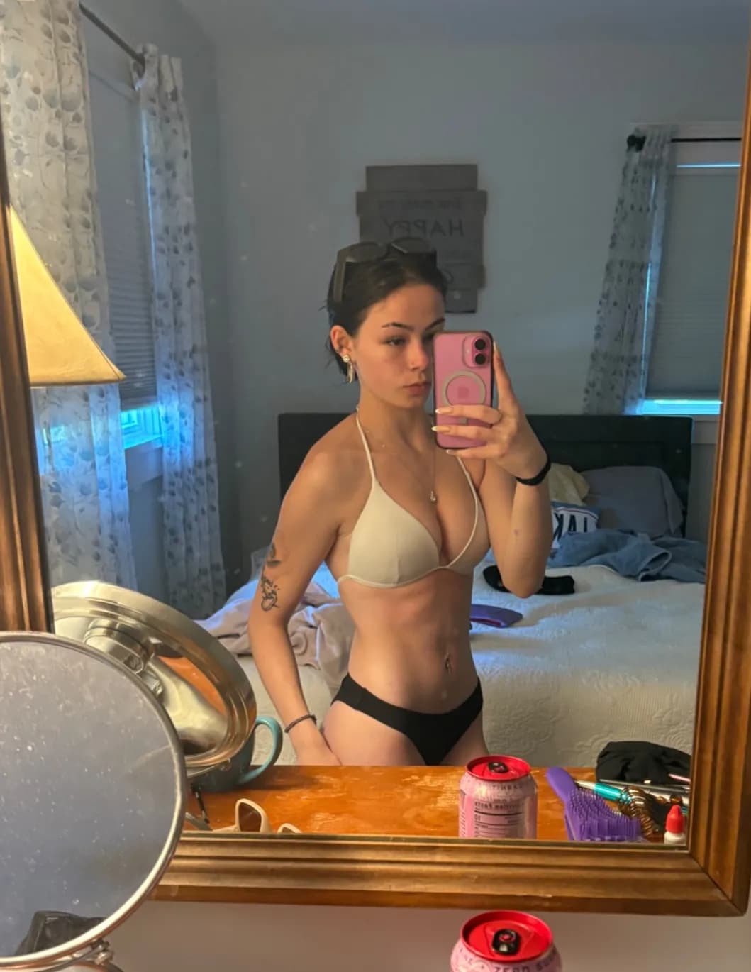 Lacey Palmer image