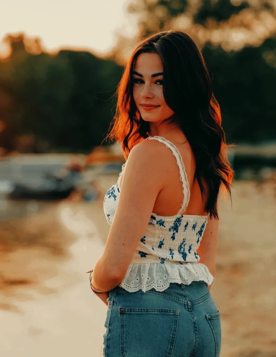 Lacey Palmer image