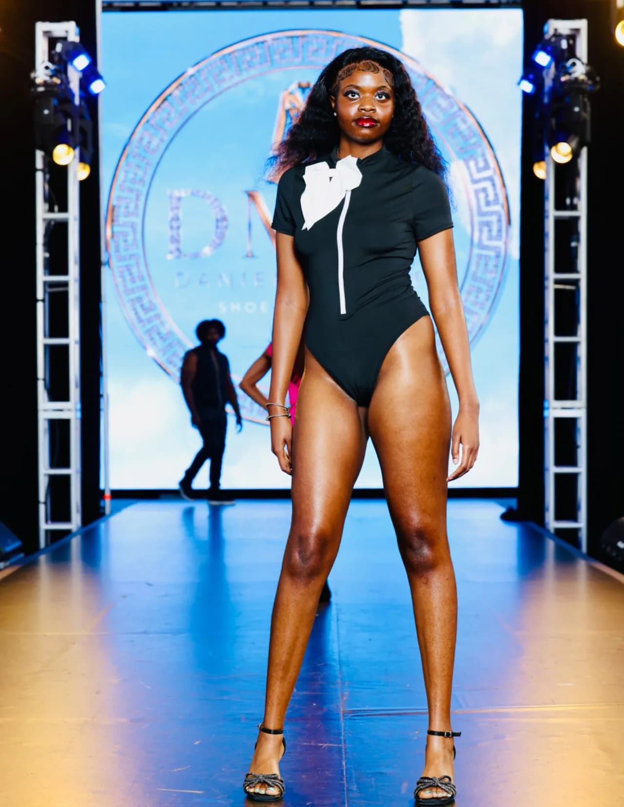 competitor PAQ7D