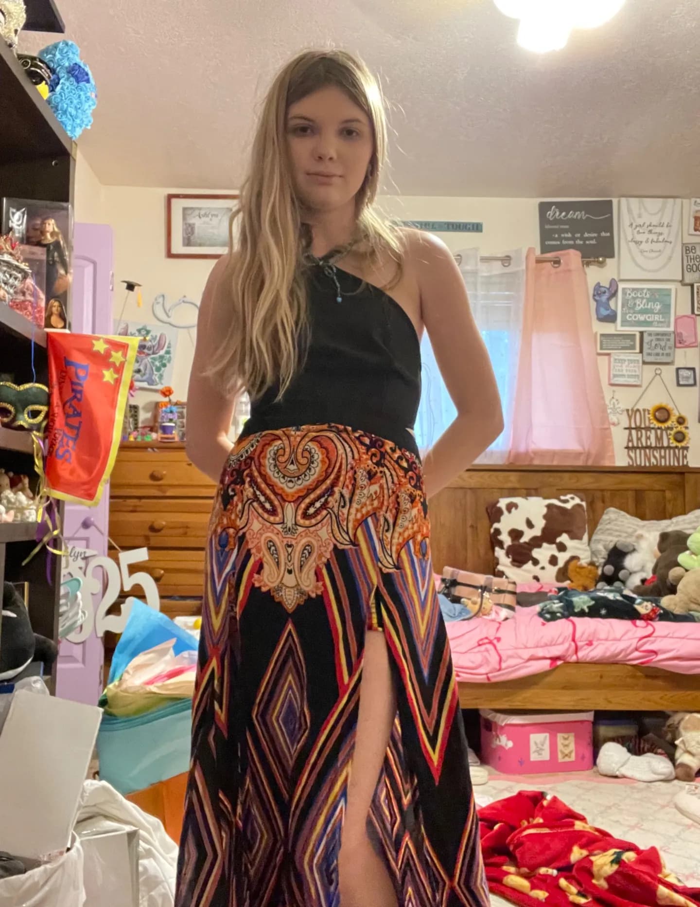 Ashlyn image