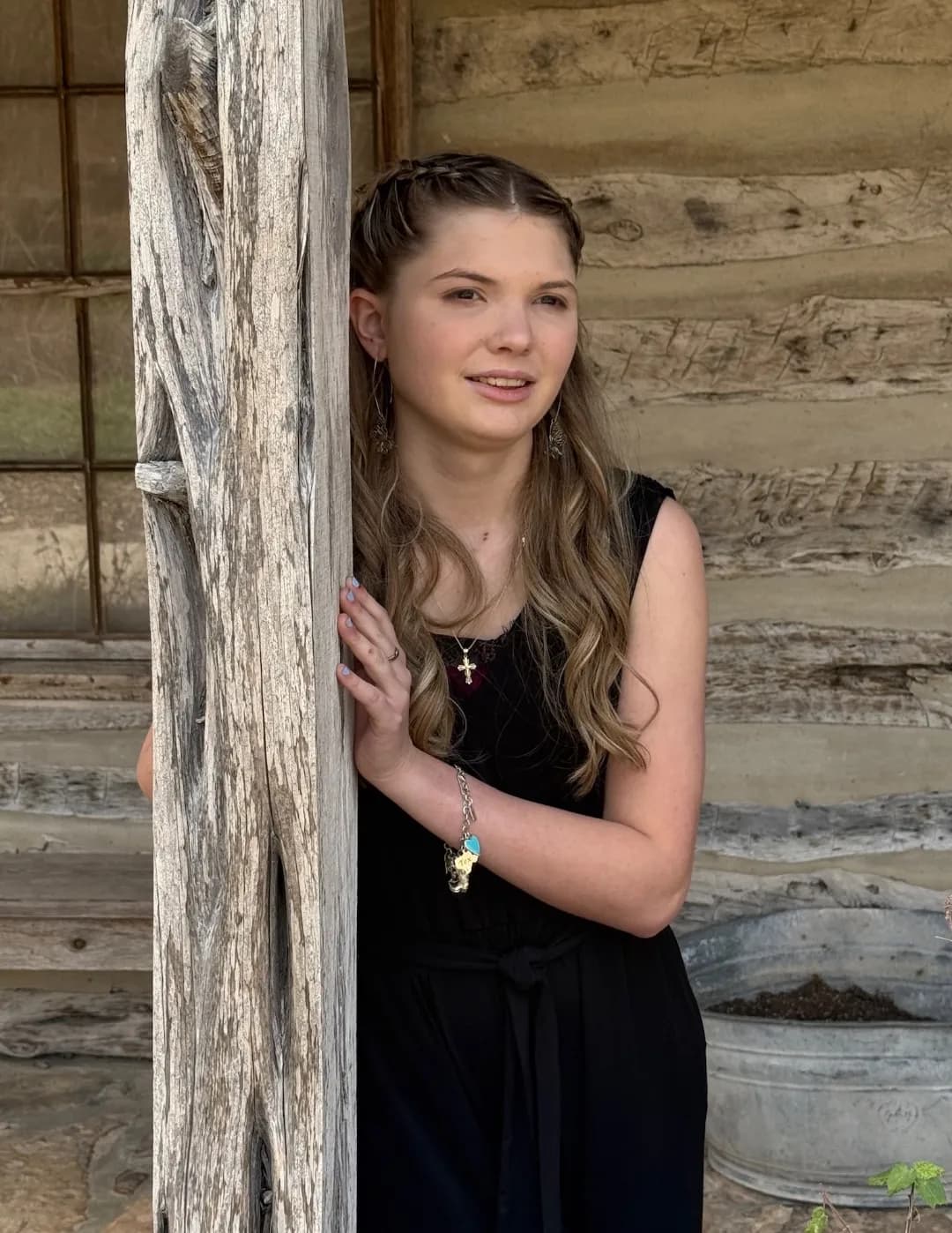 Ashlyn image