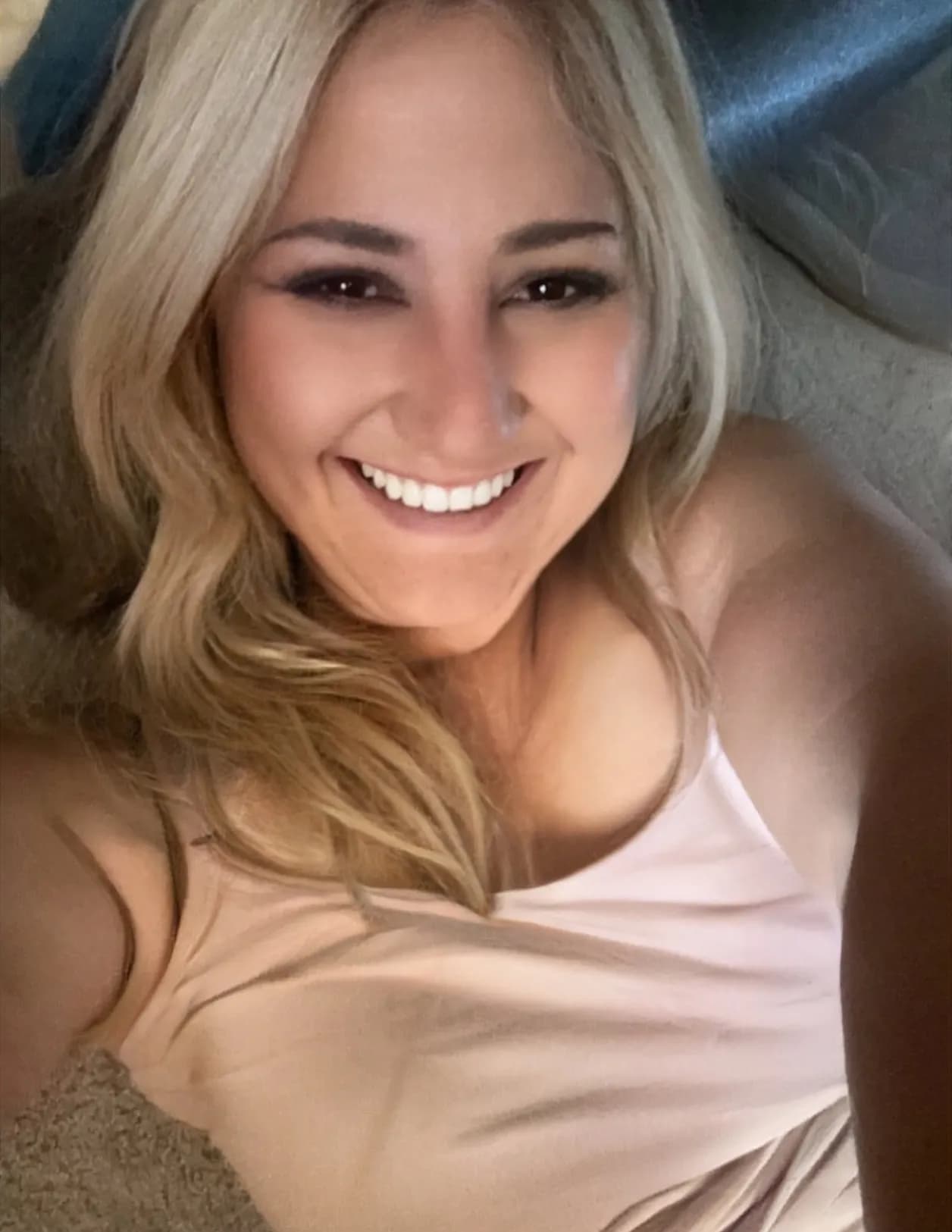 Erin olivia image