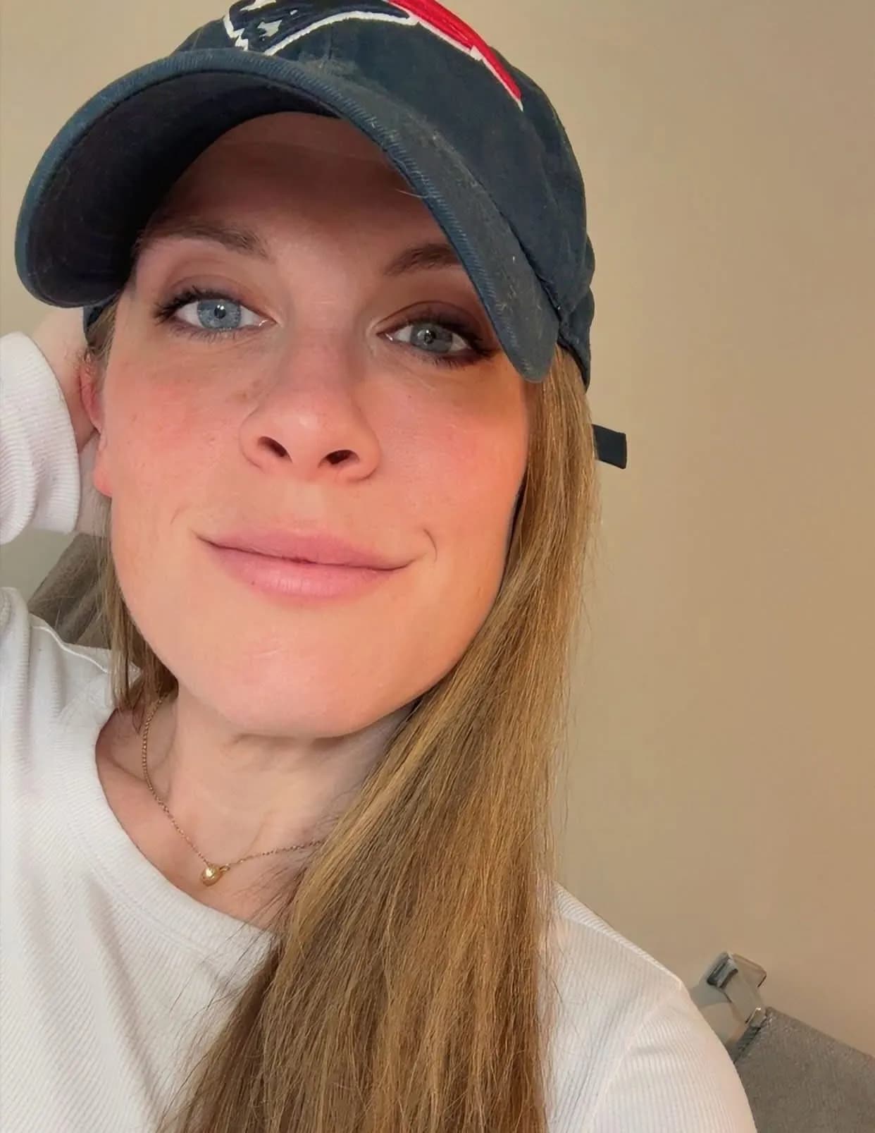 Shannon Lyon image