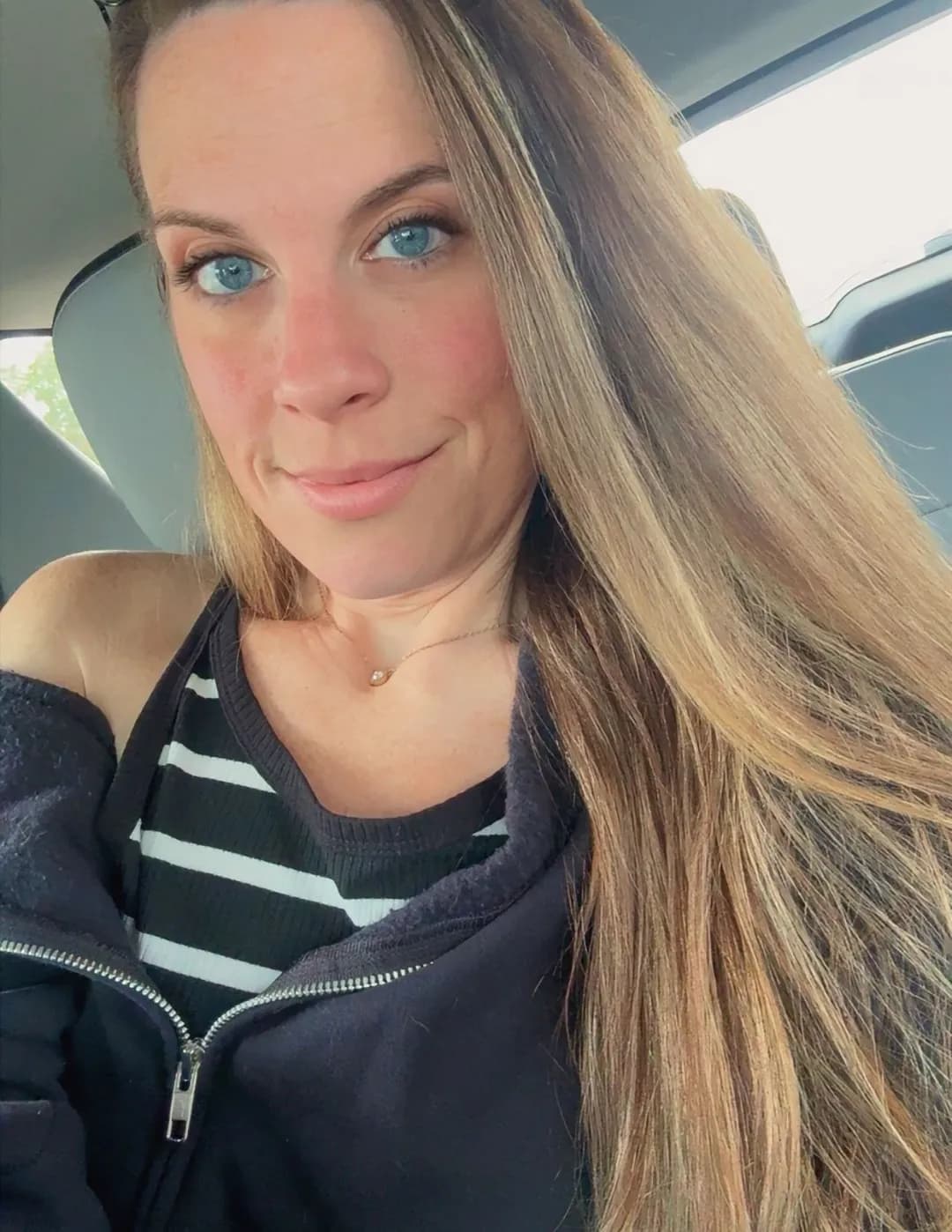 Shannon Lyon image
