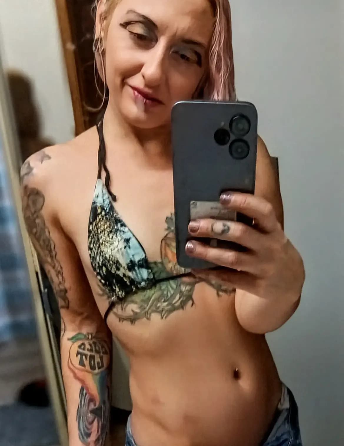 Dolly Devilishhh image