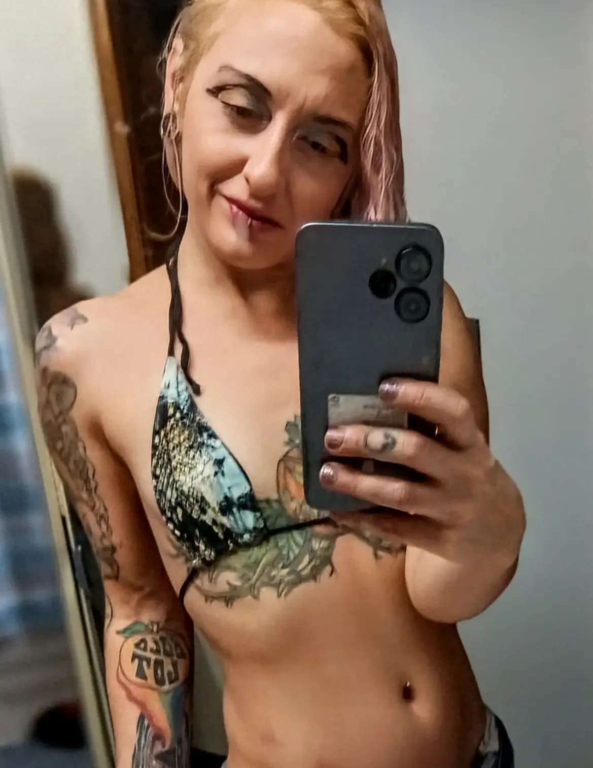 Dolly Devilishhh image